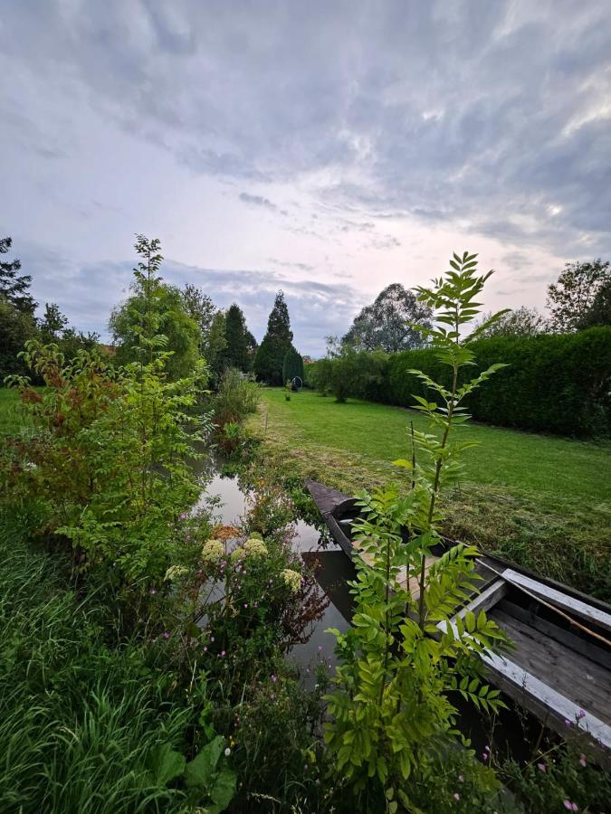 Le Jardin Secret Villa แซ็งดอแมร์ ภายนอก รูปภาพ